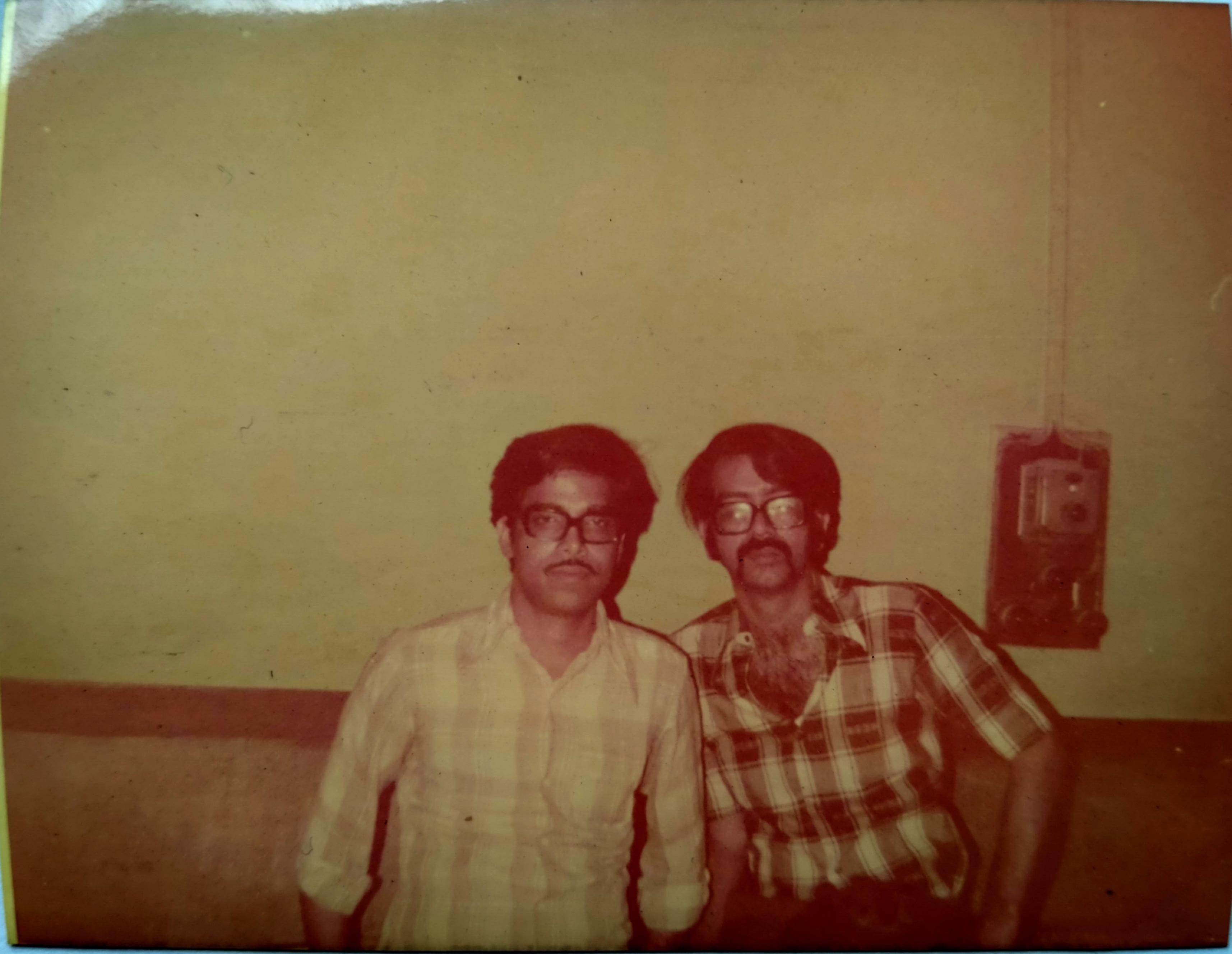 ১৯৮৬-এর সময় ডাঃ অমরেশ ব্যানার্জীর সঙ্গে